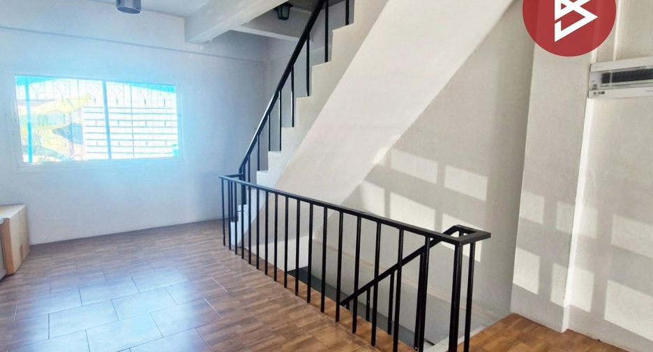 For sale 3 ベッドルーム retail Space in Chai Badan, Lopburi