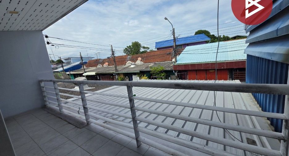 For sale 2 bedrooms townhouse in Phra Samut Chedi, Samut Prakan