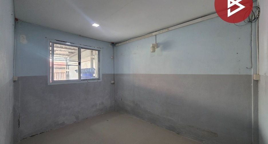For sale 2 bedrooms townhouse in Phra Samut Chedi, Samut Prakan