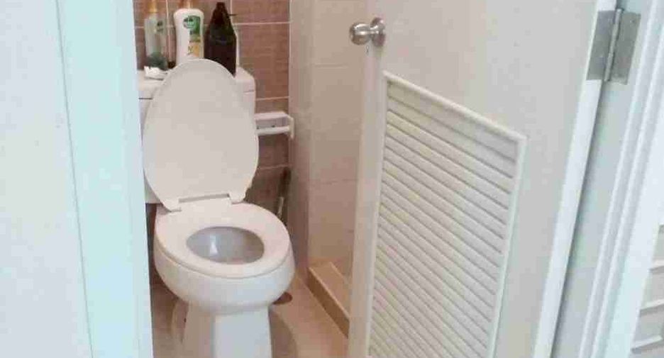 For sale 3 bedrooms townhouse in Prawet, Bangkok