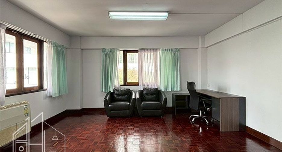 For rent 2 ベッドルーム condo in Khlong Toei, Bangkok