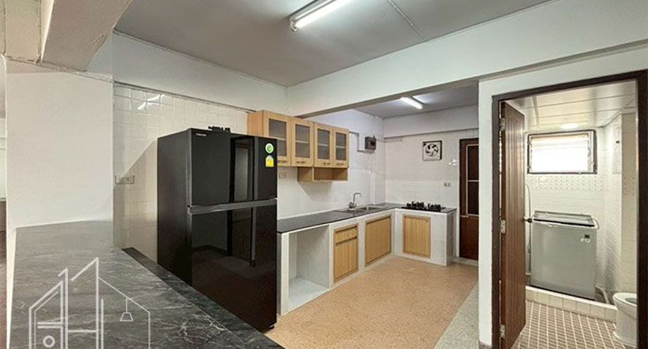 For rent 2 ベッドルーム condo in Khlong Toei, Bangkok