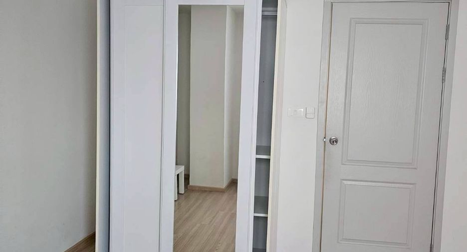 For sale 1 bed condo in Mueang Samut Prakan, Samut Prakan