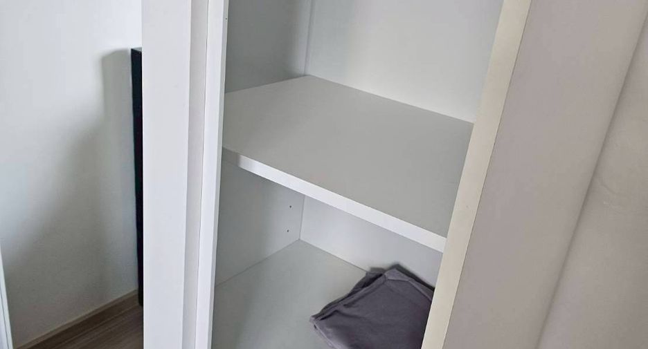 For sale 1 bed condo in Mueang Samut Prakan, Samut Prakan