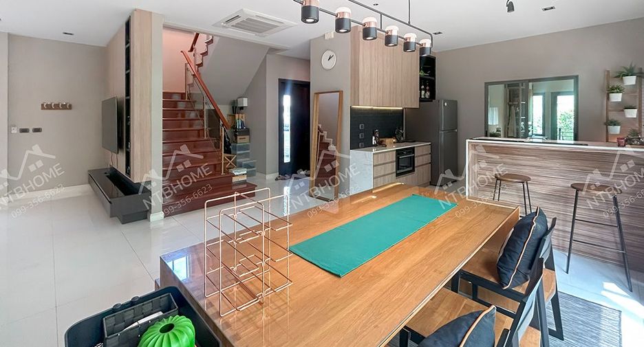 Casa en venta de 4 habitaciones en Mueang Nonthaburi, Nonthaburi