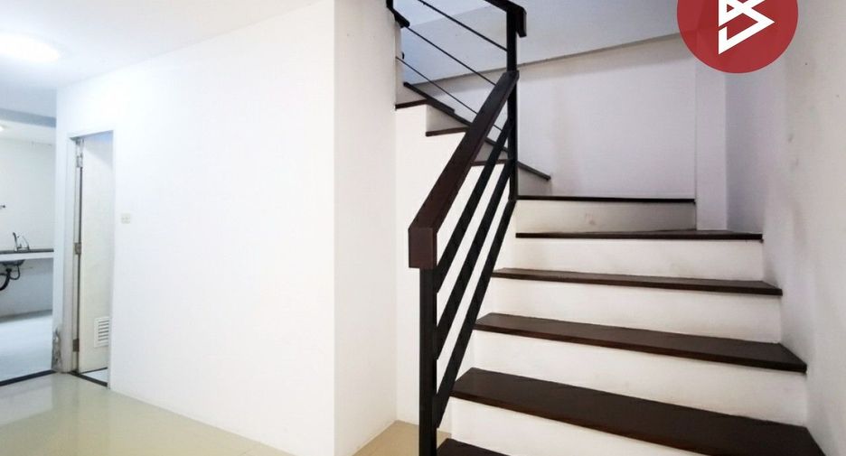 Reihenhaus zum Kauf mit 4 Zimmer in Mueang Samut Sakhon, Samut Sakhon