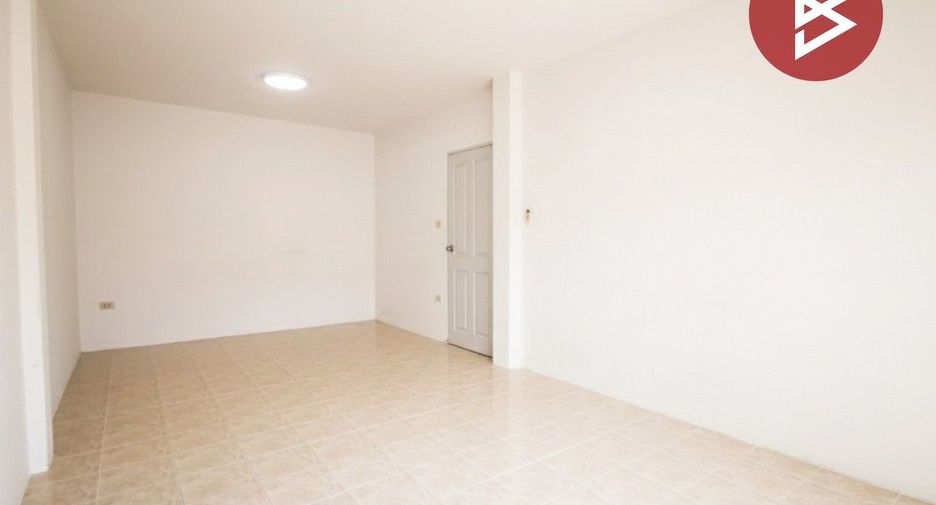 Reihenhaus zum Kauf mit 4 Zimmer in Mueang Samut Sakhon, Samut Sakhon