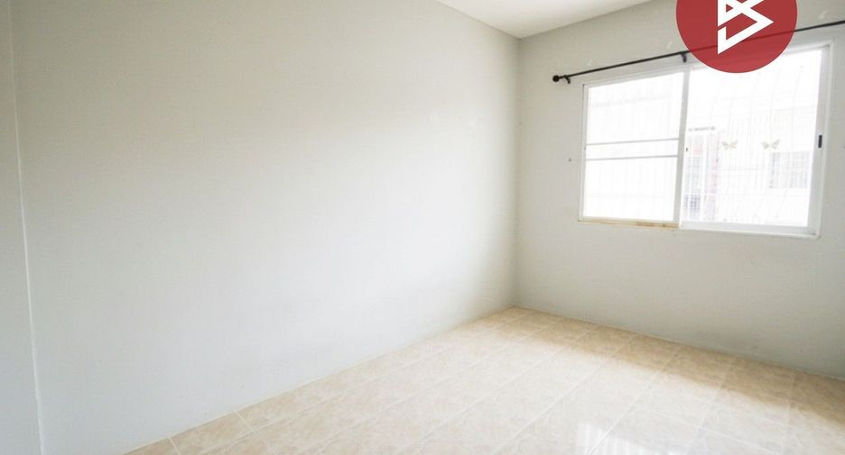 Reihenhaus zum Kauf mit 4 Zimmer in Mueang Samut Sakhon, Samut Sakhon