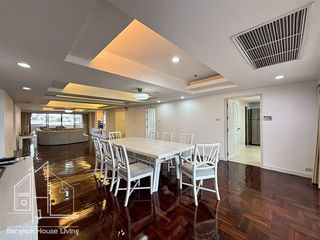 À louer 4 chambres condo à Watthana, Bangkok