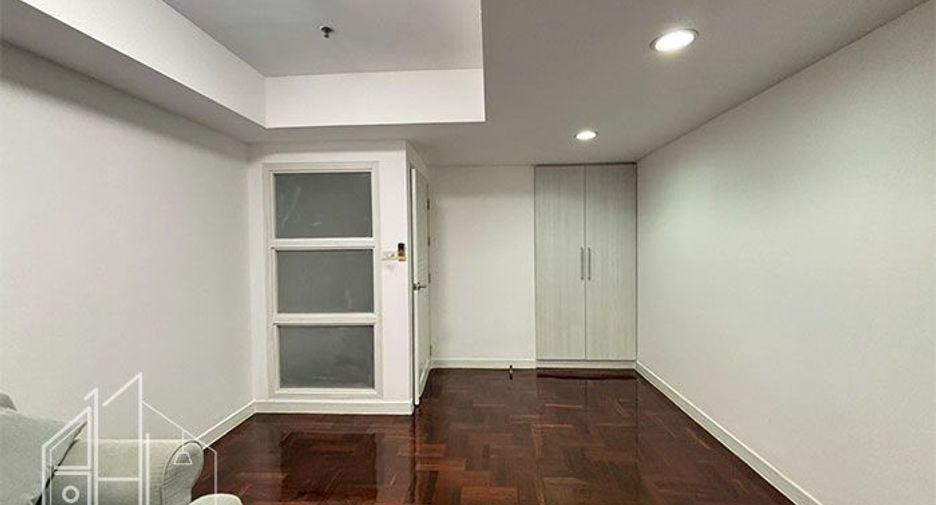 ให้เช่า 4 ห้องนอน คอนโด ใน วัฒนา, กรุงเทพฯ