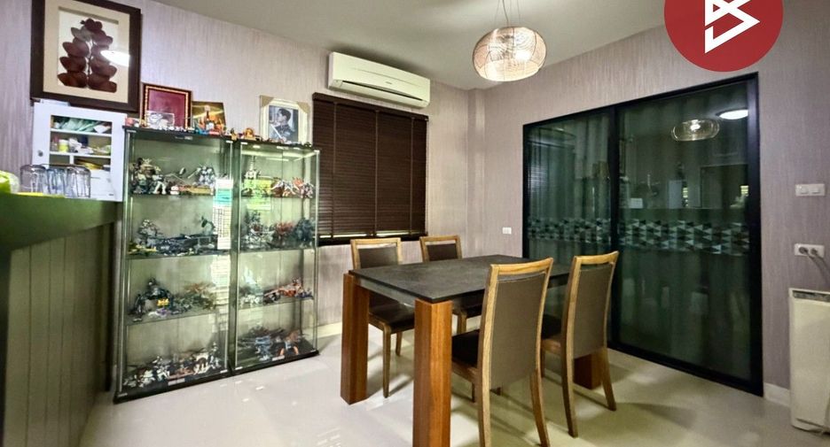 For sale 4 bedrooms house in Lam Luk Ka, Pathum Thani