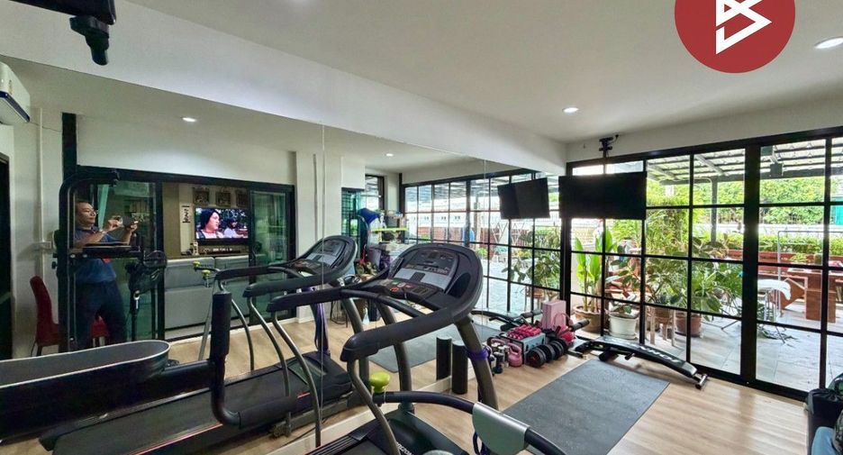 For sale 4 bedrooms house in Lam Luk Ka, Pathum Thani