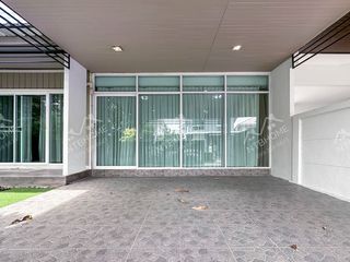 Haus zum Kauf mit 3 Zimmer in Mueang Pathum Thani, Pathum Thani