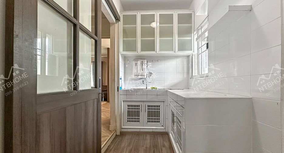 Haus zum Kauf mit 3 Zimmer in Mueang Pathum Thani, Pathum Thani