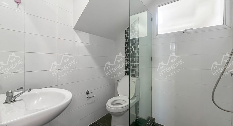 Haus zum Kauf mit 3 Zimmer in Mueang Pathum Thani, Pathum Thani