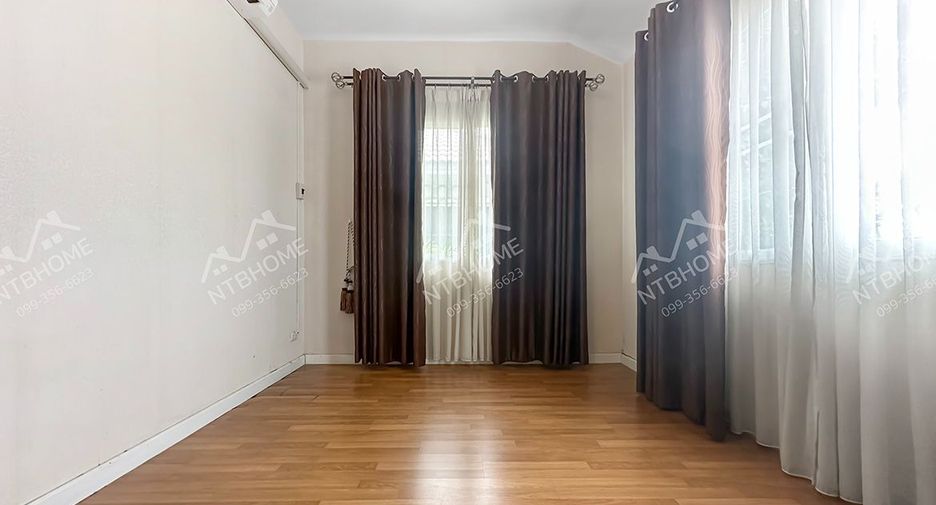 Haus zum Kauf mit 3 Zimmer in Mueang Pathum Thani, Pathum Thani