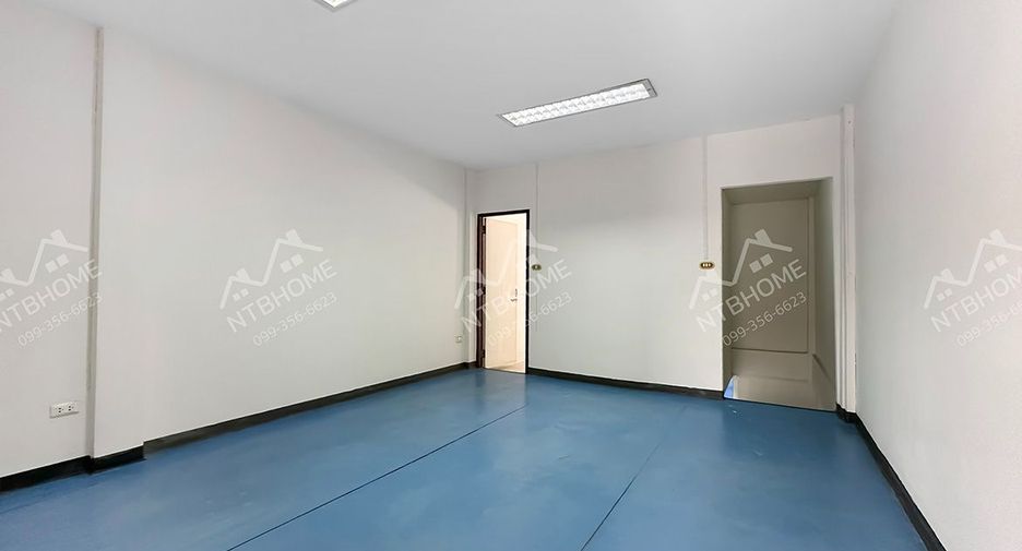 Local comercial en venta de 1 habitaciones en Bang Yai, Nonthaburi