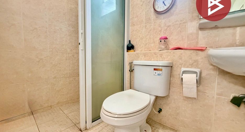 For sale 2 ベッドルーム house in Mueang Chon Buri, Chonburi