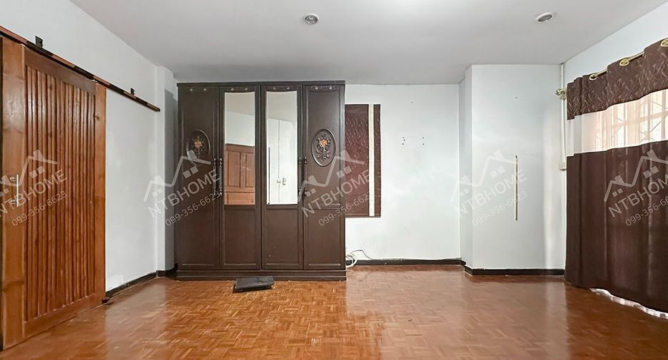 Casa en venta de 4 habitaciones en Bang Bua Thong, Nonthaburi