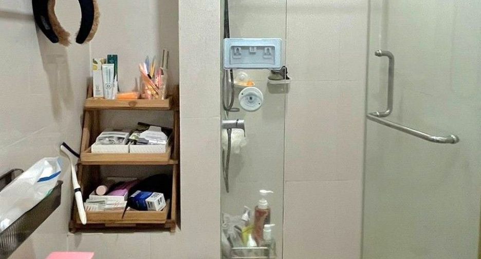 For sale 1 bed condo in Bang Na, Bangkok