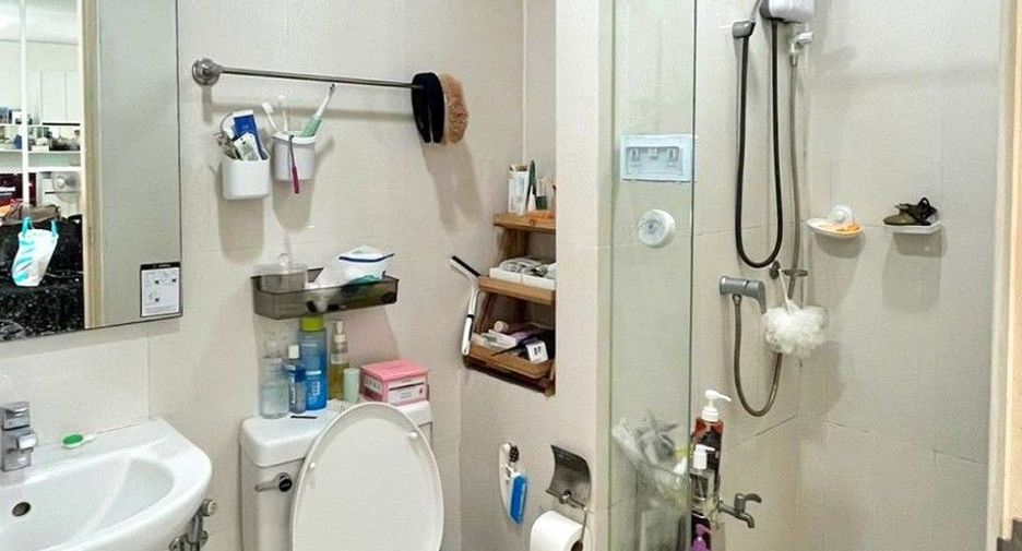 For sale 1 bed condo in Bang Na, Bangkok