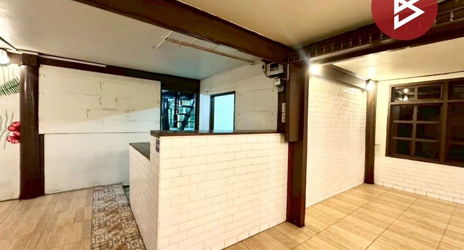 Casa en venta de 3 habitaciones en Phra Pradaeng, Samut Prakan