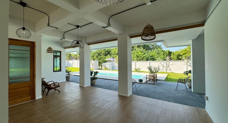 For sale 3 bedrooms house in Bang Saray, Pattaya