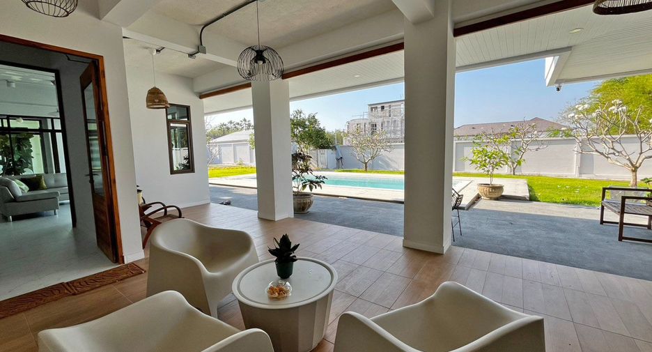 For sale 3 bedrooms house in Bang Saray, Pattaya