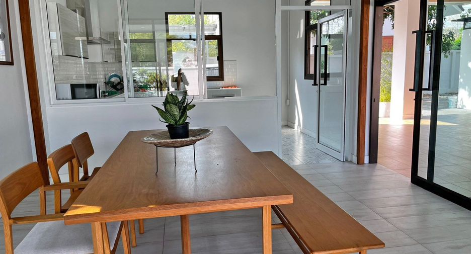 For sale 3 bedrooms house in Bang Saray, Pattaya