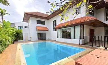 Casa en alquiler de 4 habitaciones en Pak Kret, Nonthaburi