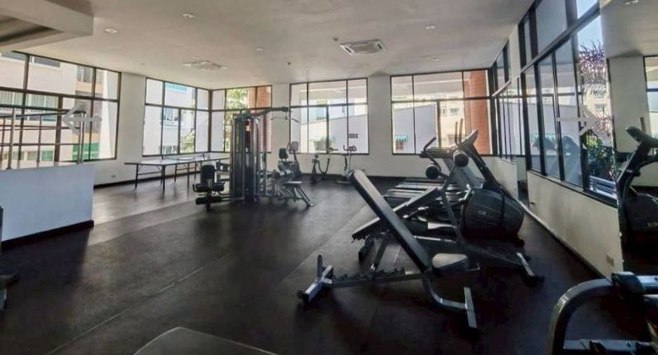 For sale 2 bedrooms condo in Khlong Toei, Bangkok