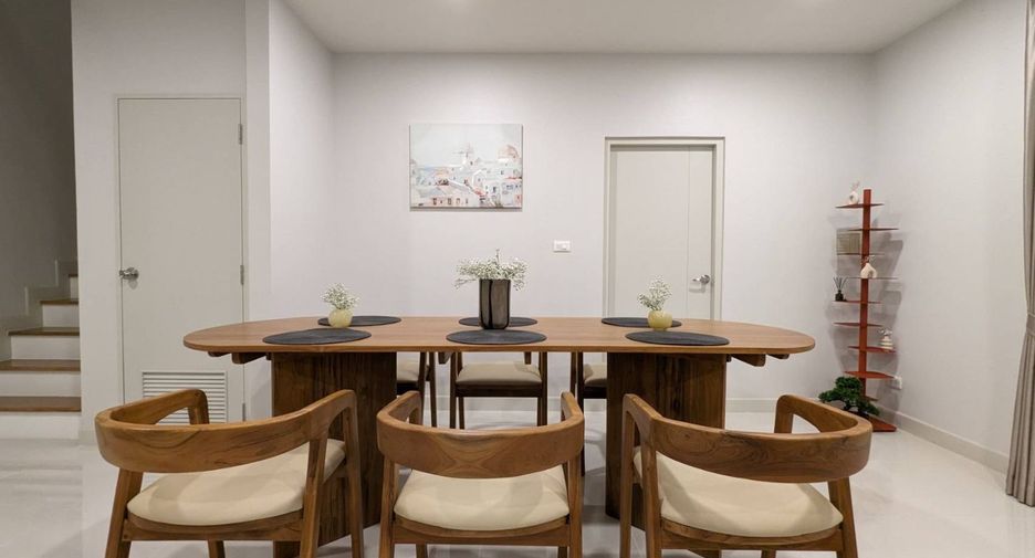 Haus zur Miete mit 4 Zimmer in Bang Phli, Samut Prakan
