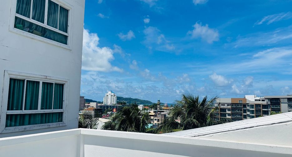 For sale 10 bedrooms serviced apartment in Kathu, Phuket