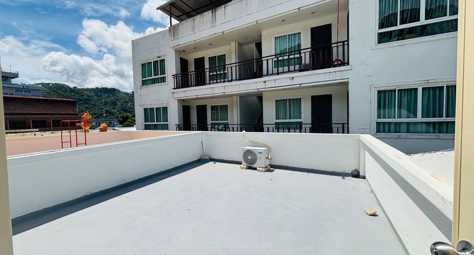 For sale 10 bedrooms serviced apartment in Kathu, Phuket