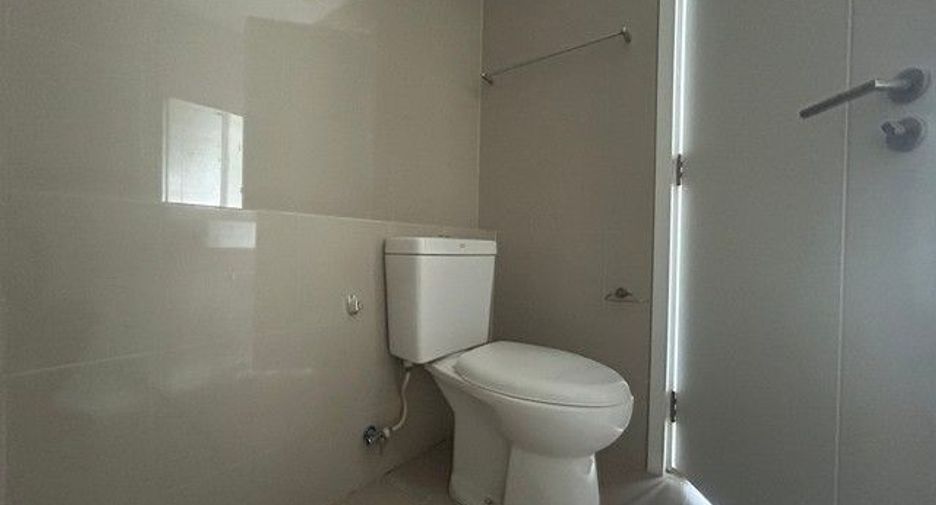 À vendre 1 chambre condo à Bangkok Yai, Bangkok