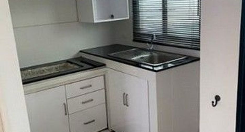 For sale 1 bed townhouse in Chom Thong, Bangkok
