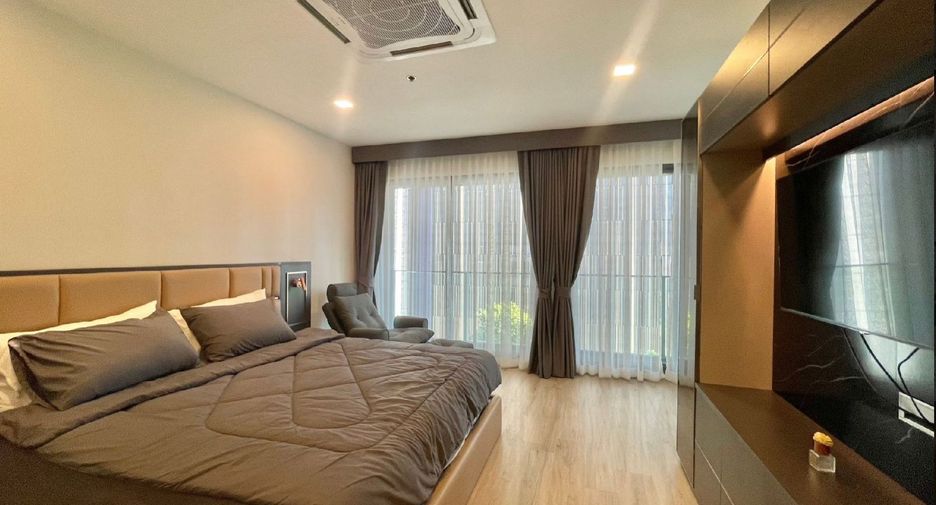 For rent 2 bedrooms apartment in Khlong Toei, Bangkok