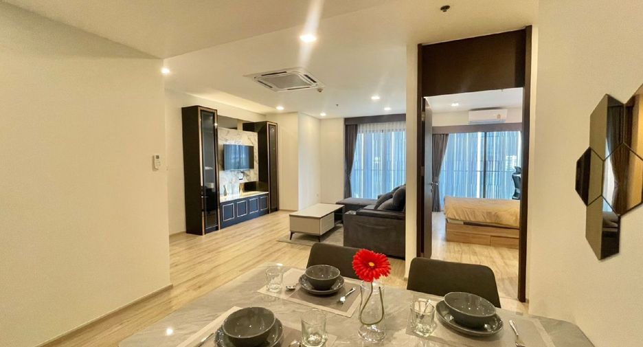 For rent 2 bedrooms apartment in Khlong Toei, Bangkok