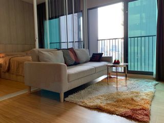 For rent 1 bed apartment in Khlong Toei, Bangkok