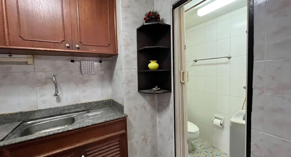 For sale 2 bedrooms condo in Mueang Chiang Mai, Chiang Mai