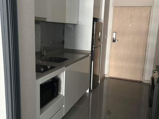 For rent 2 bedrooms apartment in Watthana, Bangkok