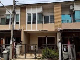 Продажа 1 кровать таунхаус в Нонг Кхаем, Бангкок