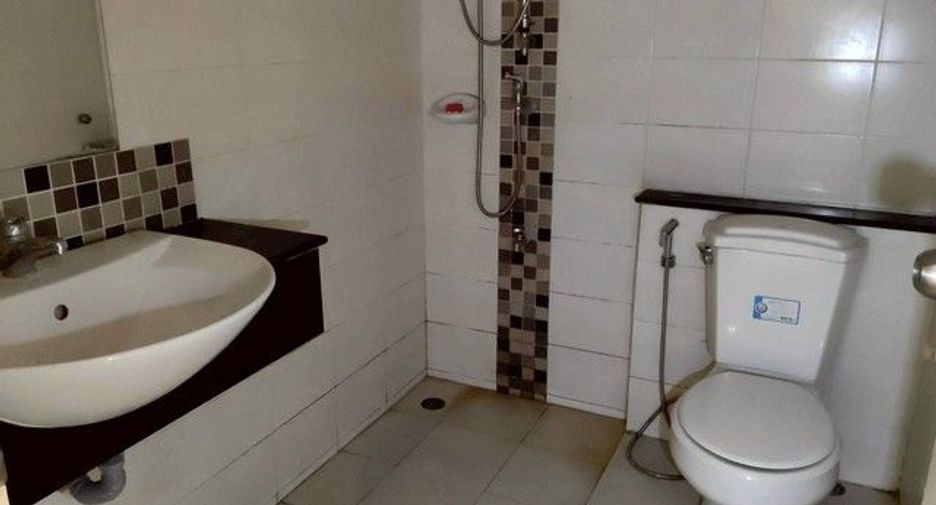 Продажа 1 кровать таунхаус в Нонг Кхаем, Бангкок
