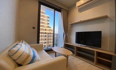 For rent 2 bedrooms apartment in Watthana, Bangkok