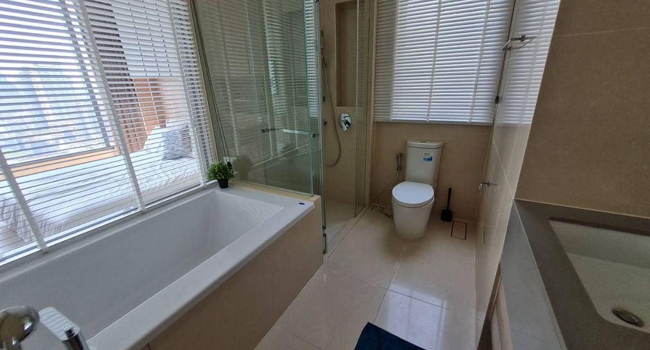 Condo en alquiler de 2 habitaciones en Watthana, Bangkok