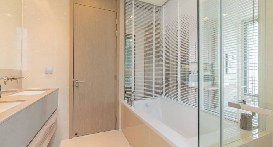 Condo en alquiler de 2 habitaciones en Watthana, Bangkok