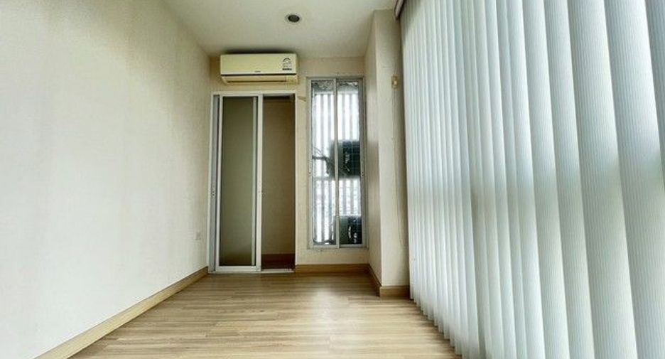 À vendre 1 chambre condo à Huai Khwang, Bangkok