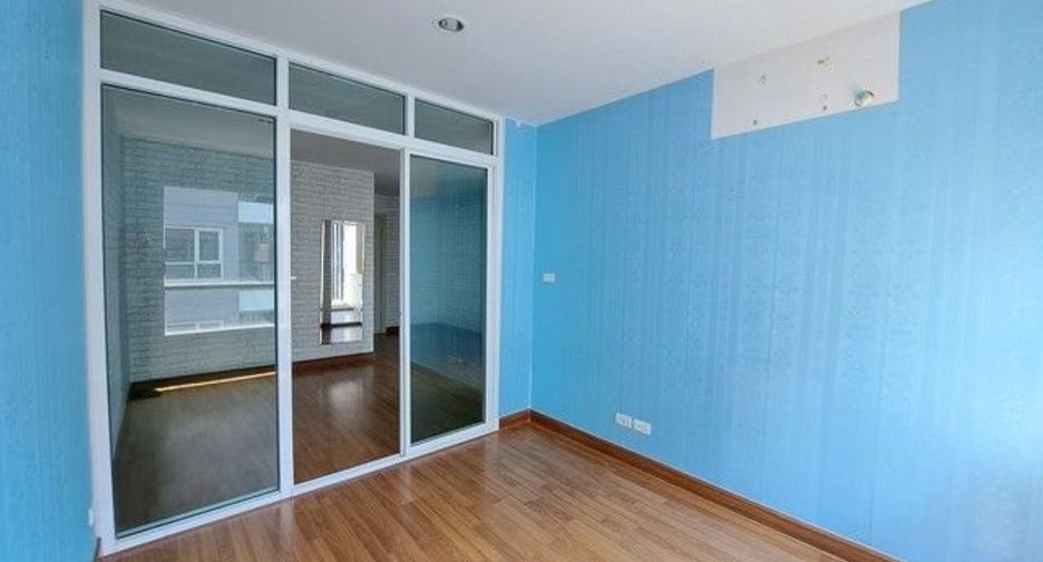À vendre 1 chambre condo à Thon Buri, Bangkok