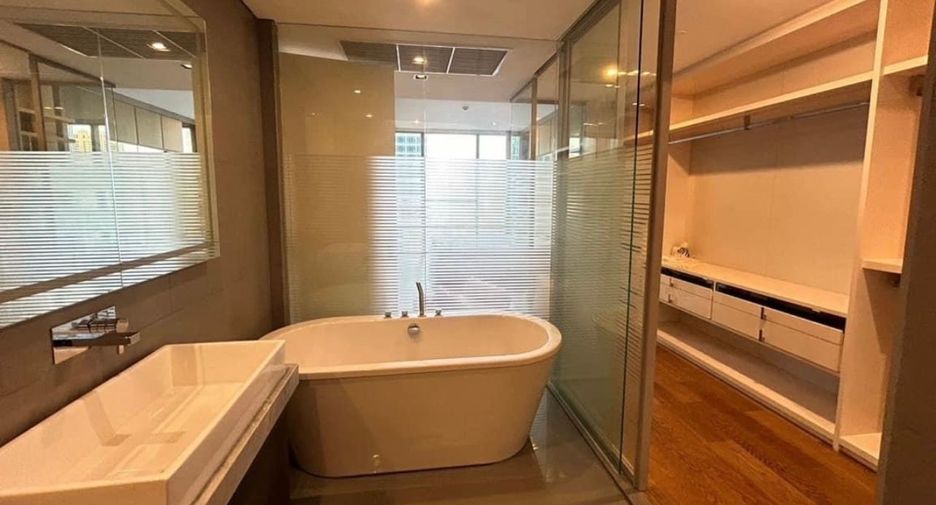 For rent 2 ベッドルーム apartment in Sathon, Bangkok