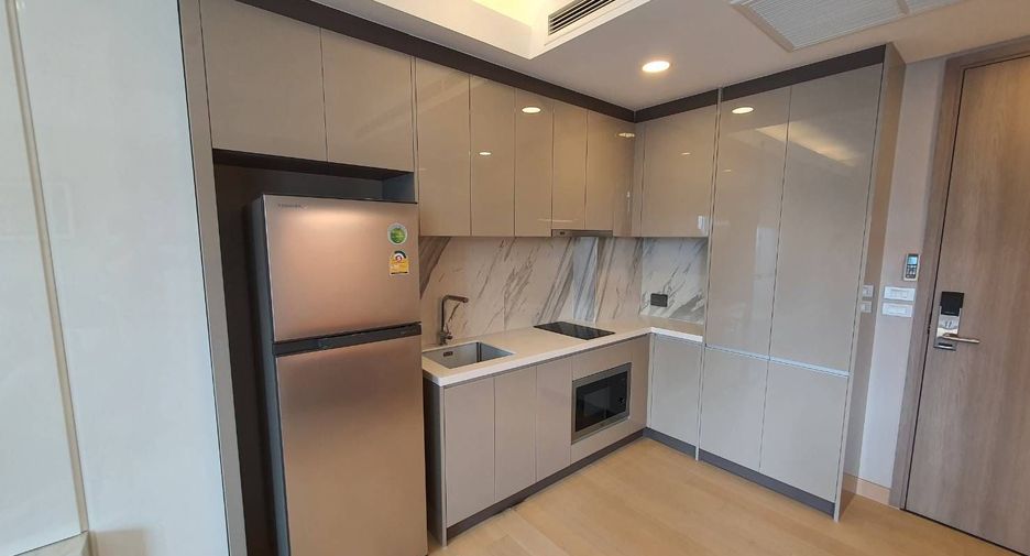 For rent 2 ベッドルーム apartment in Sathon, Bangkok
